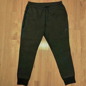 Nike Sportswear Tech Fleece Pants Dark Green